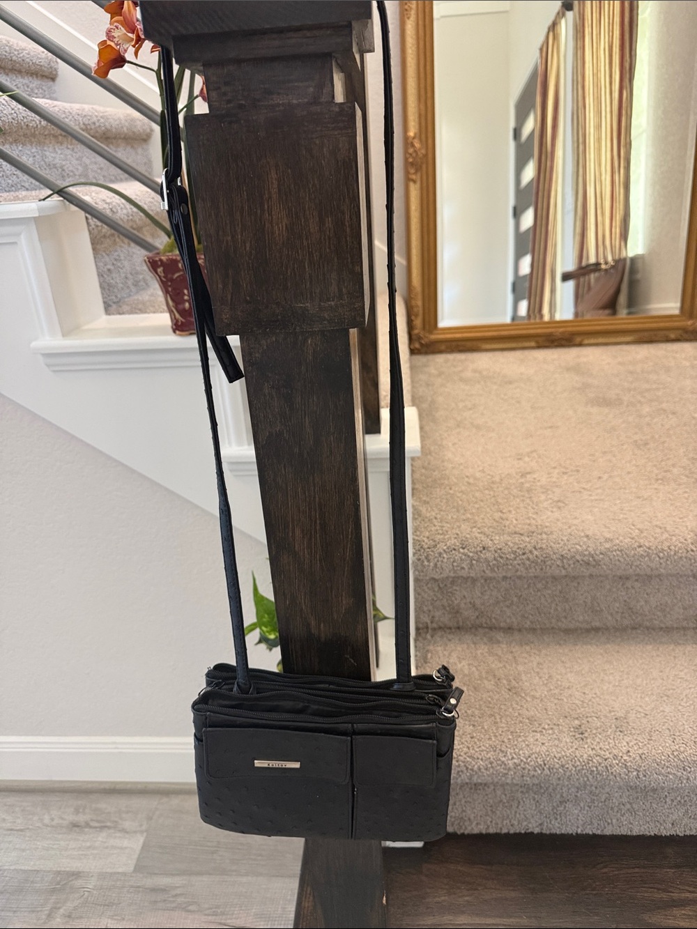 Compact Black Crossbody Organizer Bag with Front Pockets